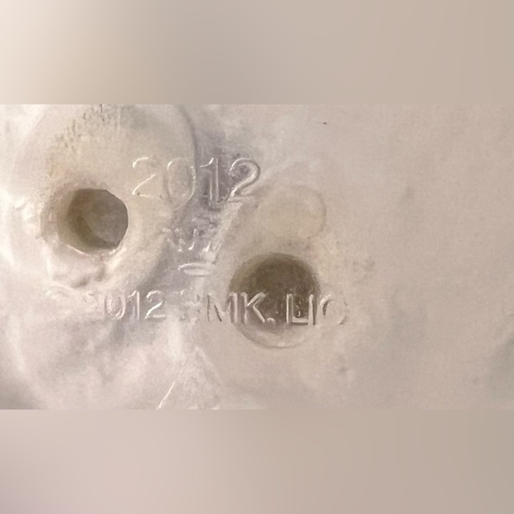 Hallmark NEW 2012 “Frosty Friends” Christmas Ornament 33rd in series - Picture 7 of 8